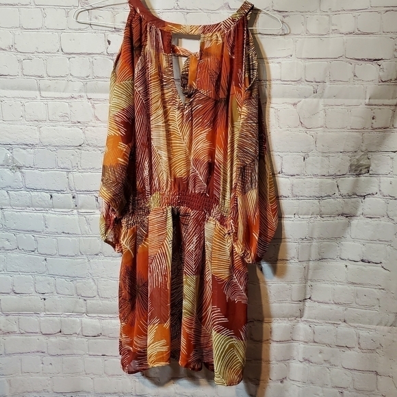 HOT & DELICIOUS BLOUSE - Picture 6 of 8